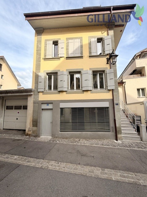 Appartement en triplex de 4.5 pièces au centre-ville de Payerne 1