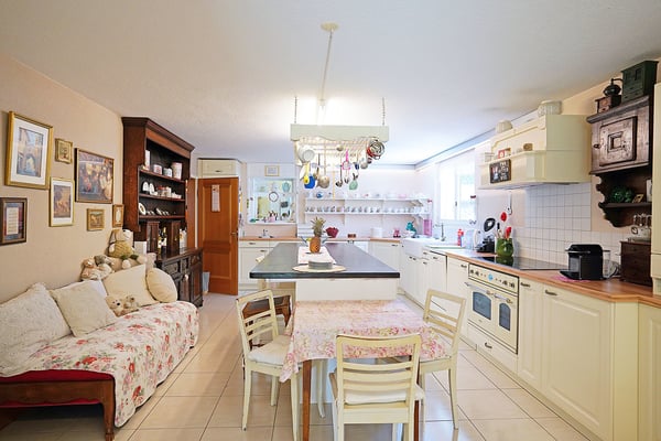 Charmantes 2.5 Zimmer Einfamilienhaus 3