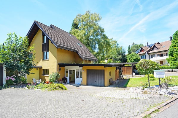 Charmantes 2.5 Zimmer Einfamilienhaus 2