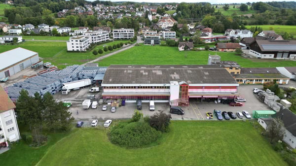 Gewerbefläche ab 343 m² bis 1'700 m² 3