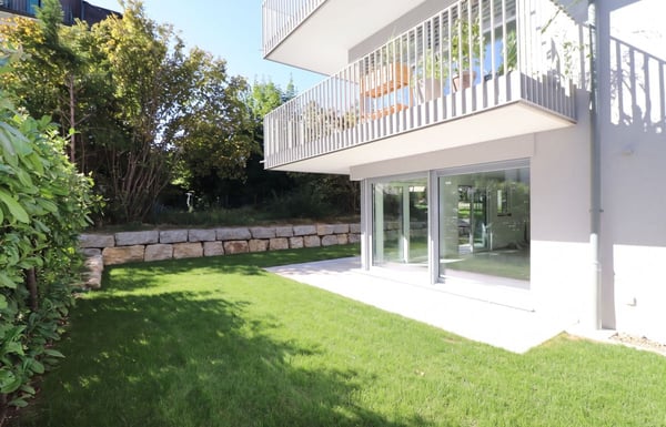 Rare à saisir! Magnifique appartement neuf en rez-jardin, 3 chambres, très proche du centre, quartier sans aucune nuisance! 4