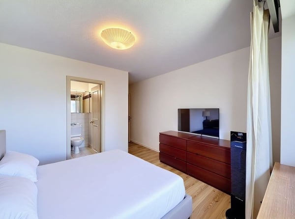Belle maison fonctionnelle 5.5 pièces à Lausanne - 1000 4