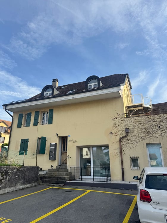 Immeuble résidentiel de 4 appartements à Crissier 1