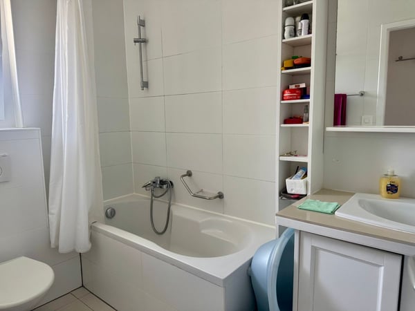Immeuble résidentiel de 5 appartements avec potentiel de surélévation à Lausanne Chailly 12