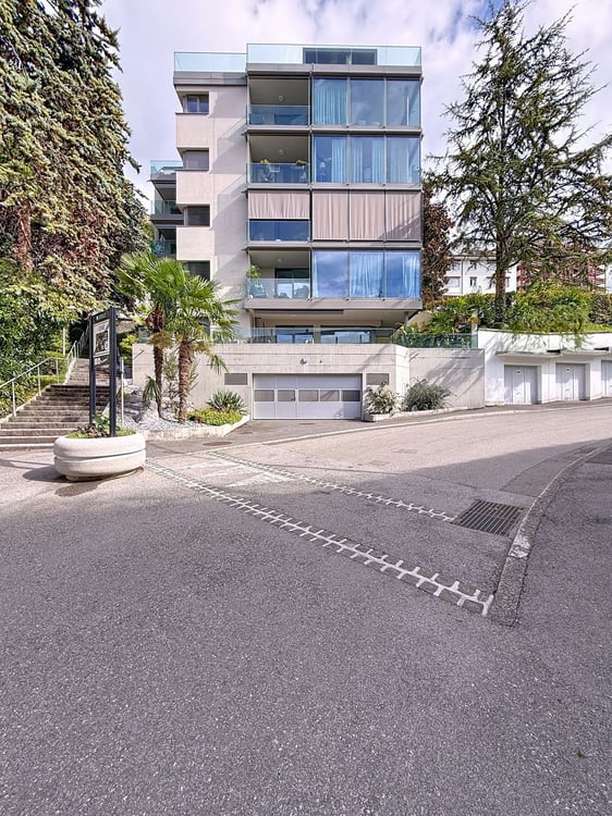 Montreux - Territet - Appartement contemporain avec balcon, vue lac et parking intérieur 8