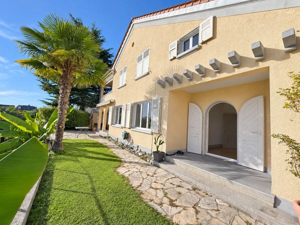 Appartement de charme de 4,5 pièces, terrasse, jardin et splendide vue sur le lac ! 13