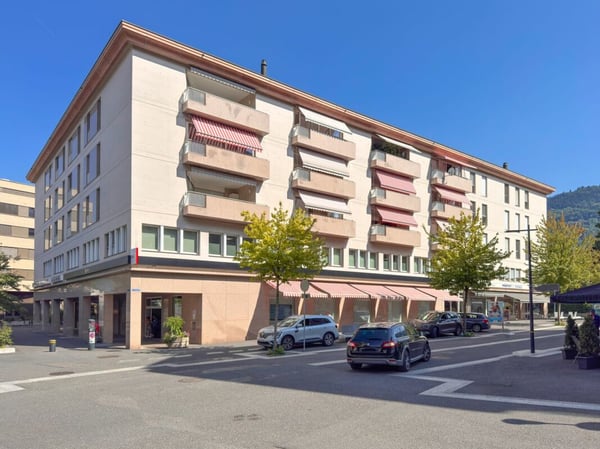 Bureau lumineux loué, parfait pour investissement sûr et rentable 1