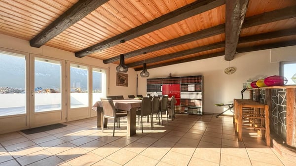 Halles artisanales, déjà louées, et un appartement de 5,5 pièces. 3