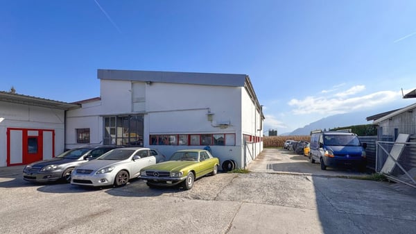 Halles artisanales, déjà louées, et un appartement de 5,5 pièces. 15