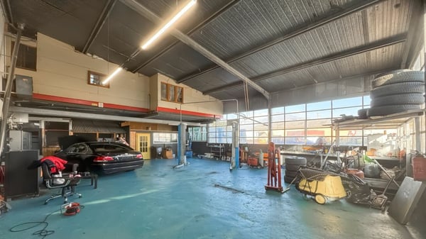 Halles artisanales, déjà louées, et un appartement de 5,5 pièces. 20