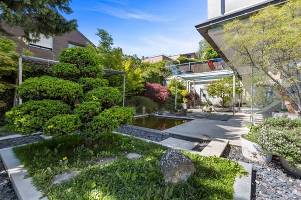 Magnifique appartement de 1.5 pièces avec jardin et piscine privée. 9