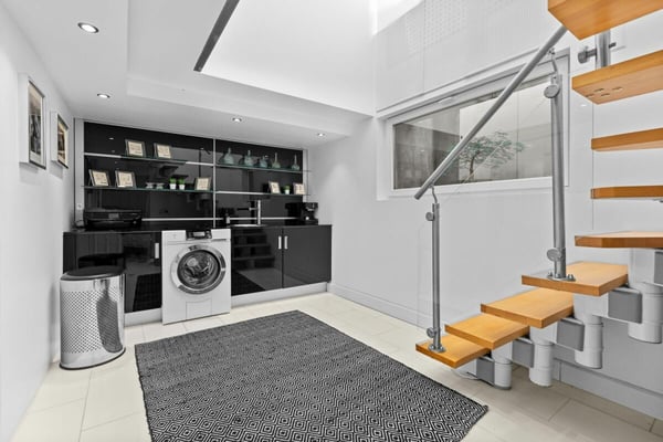 Magnifique appartement de 1.5 pièces avec jardin et piscine privée. 21