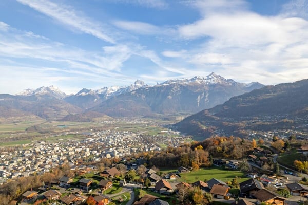 Terrain avec vue imprenable pour 2 villas jumelées avec permis en force ! 5