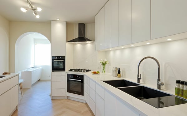 Appartement de 1.5 pièces avec grande terrasse et véranda. 4