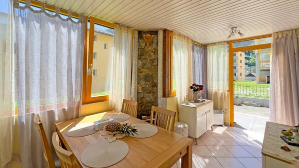 Appartement de 1.5 pièces avec grande terrasse et véranda. 3