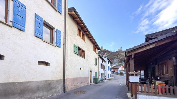 Maison villageoise de 1.5 pièces, sur 3 niveaux. 1