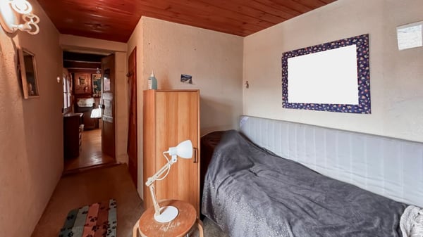 Maison villageoise de 1.5 pièces, sur 3 niveaux. 7