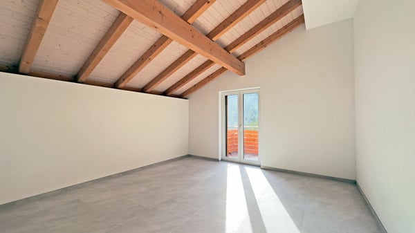 Superbe chalet de 1.5 pièces avec vaste terrain de 3'000 m² (constructible) au coeur de Troistorrents 8