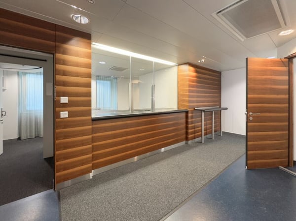 Surface commercial au rez idéalement situé au centre-ville de Monthey. 5