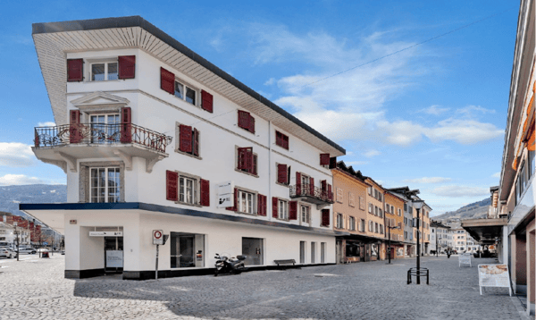 Surface commercial au rez idéalement situé au centre-ville de Monthey. 8