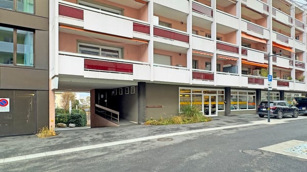 Entrepôt proche du centre-ville. 8