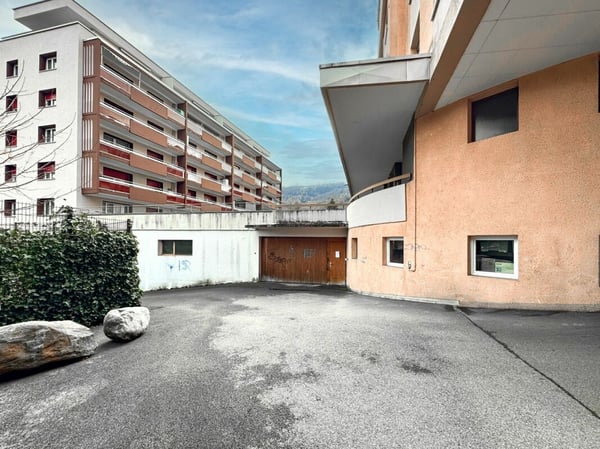 Entrepôt proche du centre-ville. 10