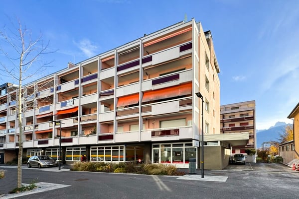 Beaux locaux commerciaux proche du centre-ville. 11