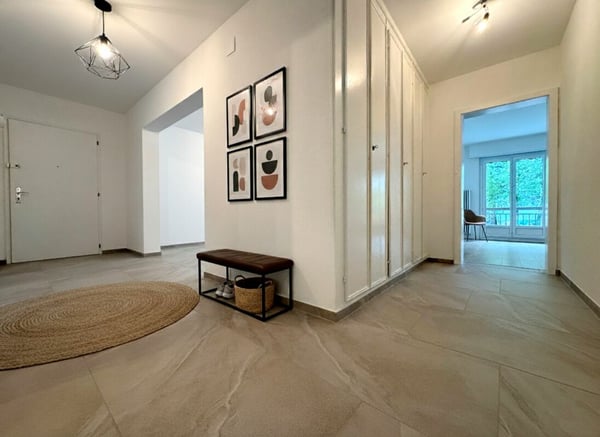 Appartement de 1.5 pièces avec balcon rénové et loué. 1