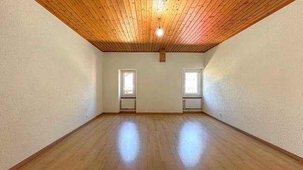 Duplex dans les combles de 1.5 pièces avec cachet et charme. 11