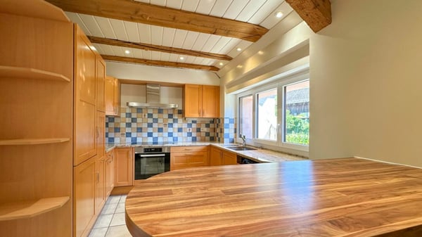 Duplex dans les combles de 1.5 pièces avec cachet et charme. 1