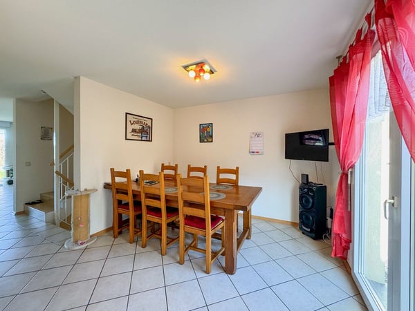Maison jumelée de 6,5 pièces, avec belle vue panoramique. 6