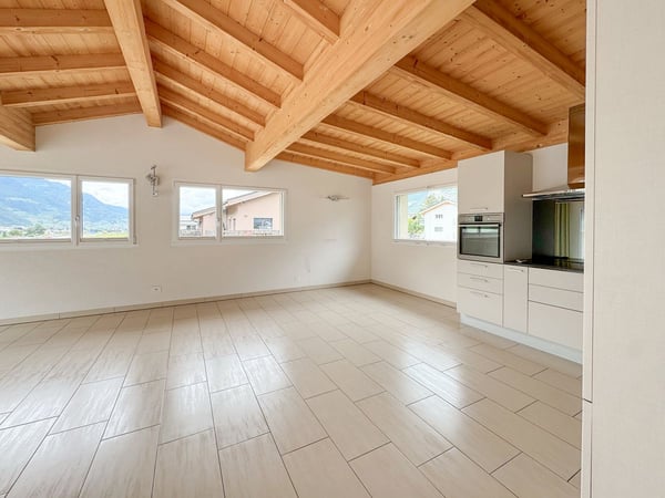 Attique de 3,5 pièces avec grand balcon et vue à St-Pierre-de-Clages 9