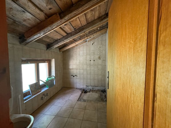 Maison villageoise de 4,5 pièces avec garage à rénover ! 13