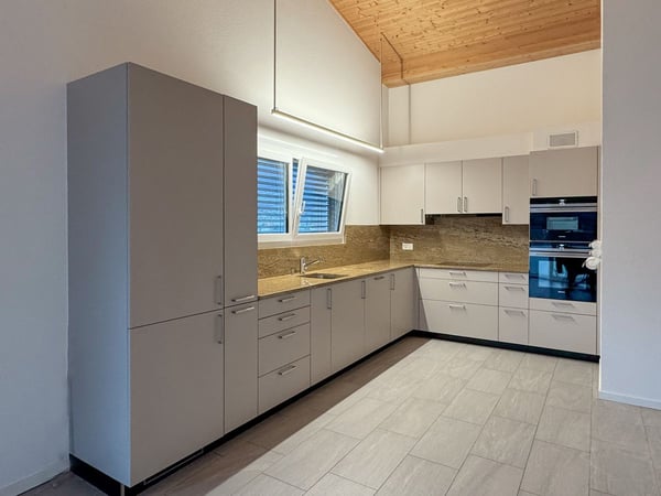 Appartement en attique de 4,5 pièces avec grand balcon. 6