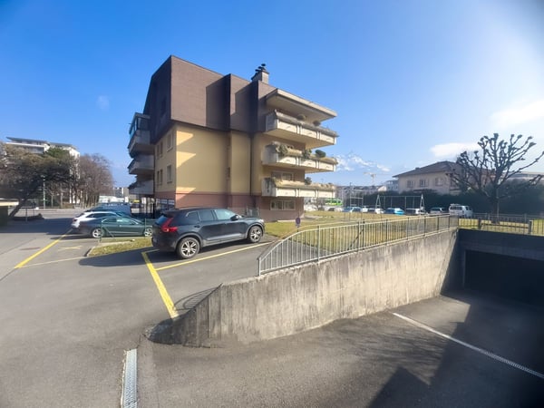 Local commercial, déjà loué, avec bon rendement stable 4,5%. 10