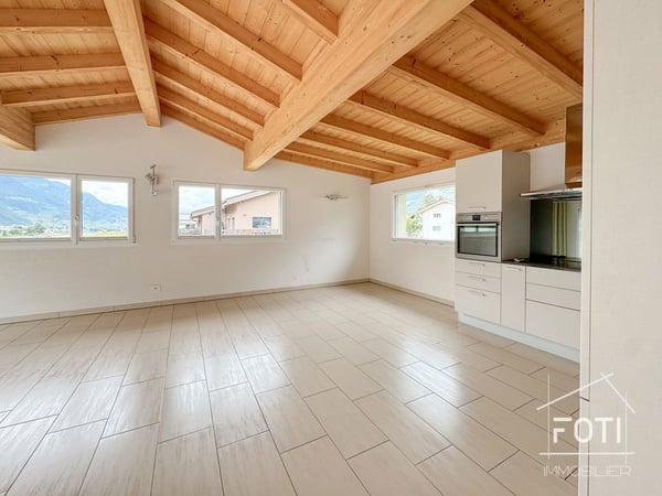 Bel attique de 3,5 pièces avec terrasse et vue à St-Pierre-de-Clages 9