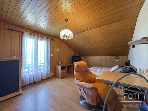 Demi-chalet avec vue à Choëx, 1.5 pièces et jardin 7