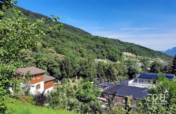 Grand chalet de 5,5 pièces avec sous-sol et garage double, sur plan avec toutes les finitions au gré du preneur. 6