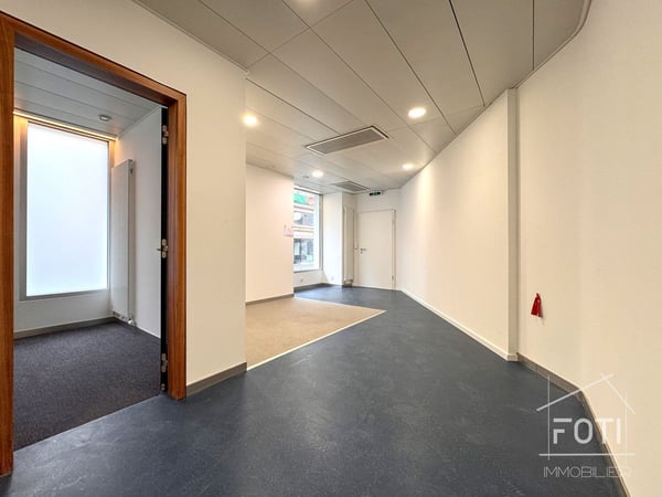 Immeuble commercial de qualité en plein coeur de ville - visibilité et potentiel 12
