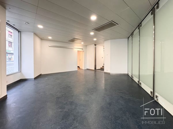 Immeuble commercial de qualité en plein coeur de ville - visibilité et potentiel 8