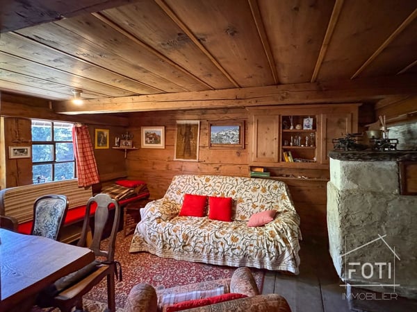 Bien rare - Chalet de 7,5 pièces niché dans 28'000 m² de forêt et de prairie. 5