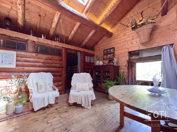 Bien rare - Chalet de 7,5 pièces niché dans 28'000 m² de forêt et de prairie. 13