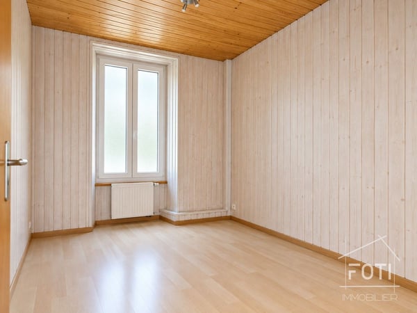 Immeuble de rendement avec 8 lots entièrement loués à 4,77% brut + terrain avec fort potentiel (1 million) 9