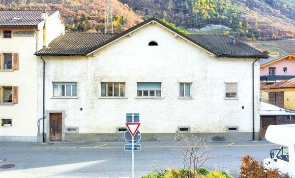 Immeuble 7 appartements + une salle polyvalente 3