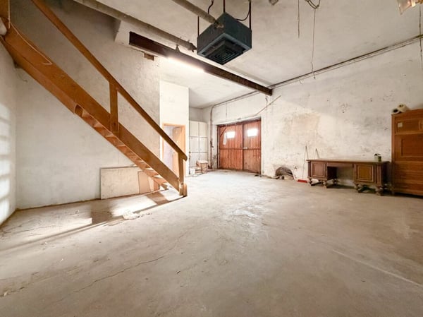 Immeuble 7 appartements + une salle polyvalente 5