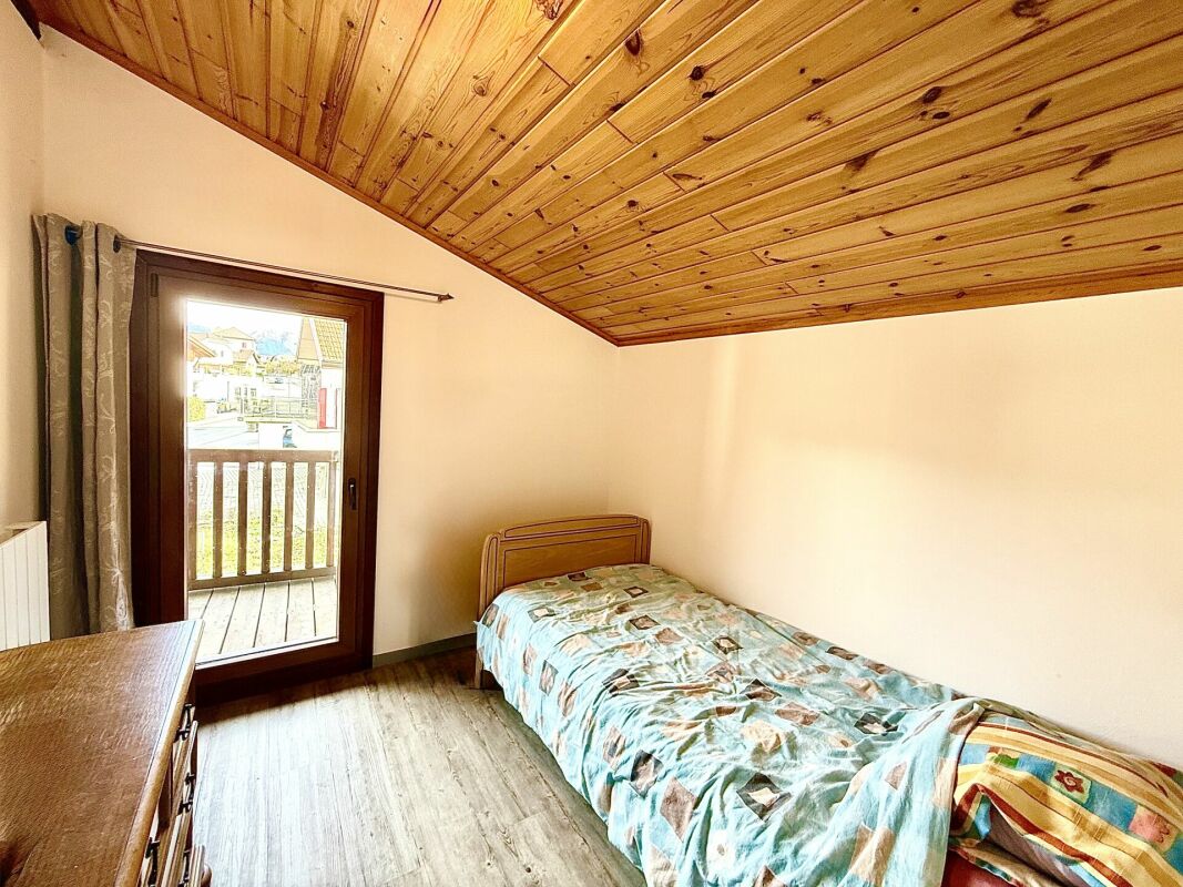 Maison de 5 pièces au centre de Réchy