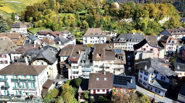 Immeuble de rendement au centre de Bex 4