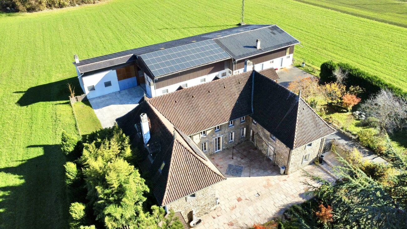 Maison de 405 m2 avec terrain de 4'413 m2 à Bex