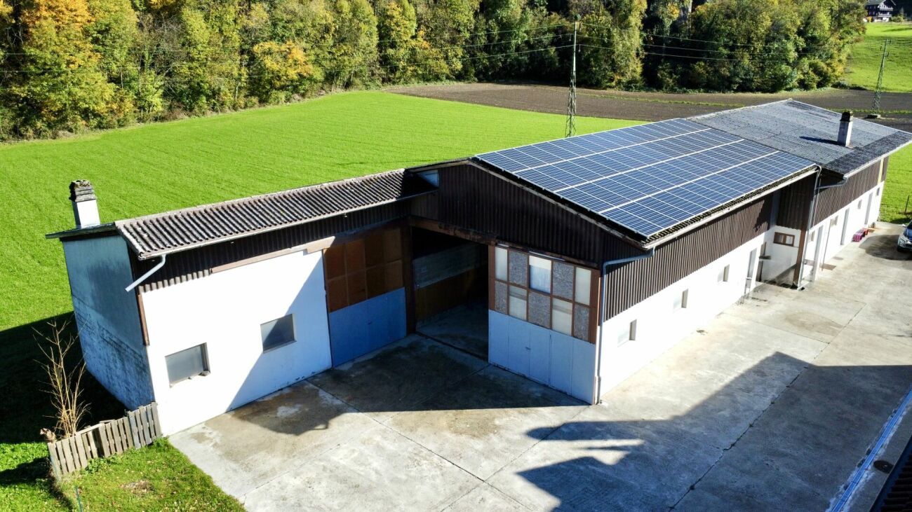 Maison de 405 m2 avec terrain de 4'413 m2 à Bex