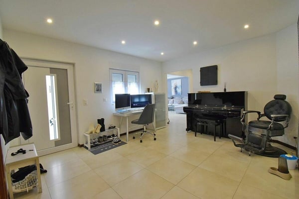 Appartement 5.5 pièces à Fully 11